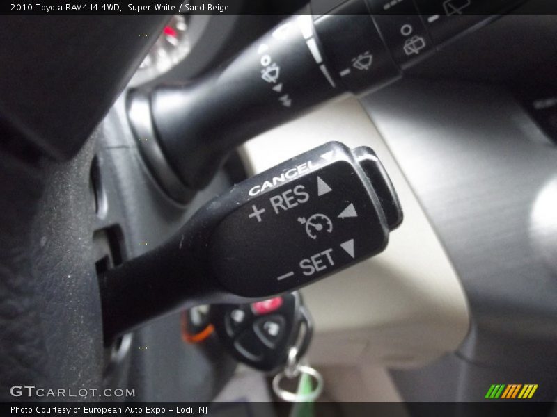 Super White / Sand Beige 2010 Toyota RAV4 I4 4WD