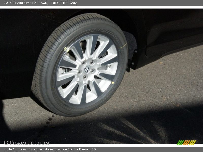 Black / Light Gray 2014 Toyota Sienna XLE AWD