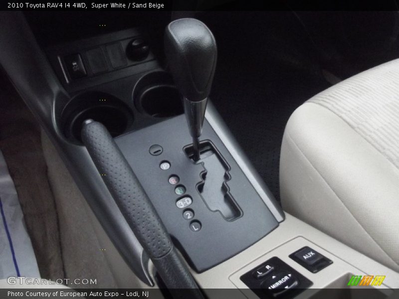 Super White / Sand Beige 2010 Toyota RAV4 I4 4WD