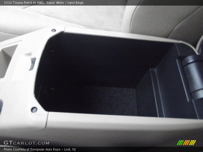 Super White / Sand Beige 2010 Toyota RAV4 I4 4WD