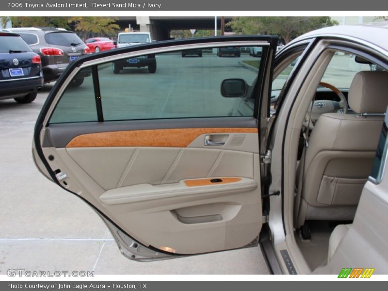 Desert Sand Mica / Ivory 2006 Toyota Avalon Limited