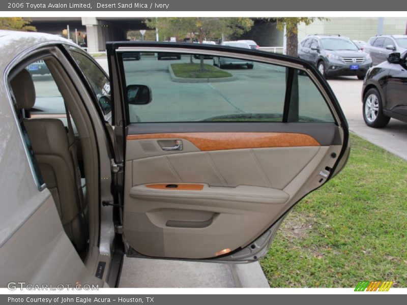 Desert Sand Mica / Ivory 2006 Toyota Avalon Limited