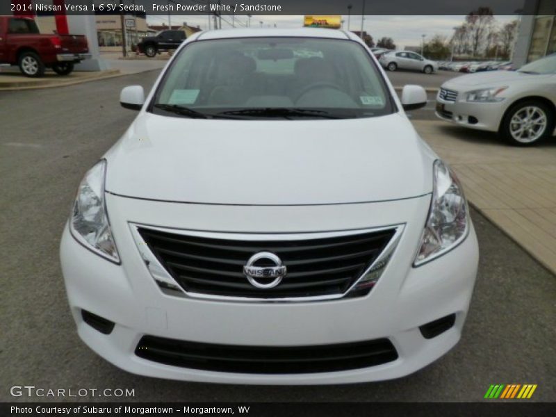 Fresh Powder White / Sandstone 2014 Nissan Versa 1.6 SV Sedan
