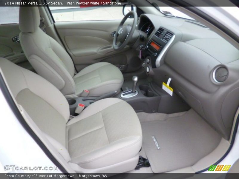 Fresh Powder White / Sandstone 2014 Nissan Versa 1.6 SV Sedan