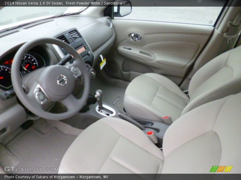 Fresh Powder White / Sandstone 2014 Nissan Versa 1.6 SV Sedan