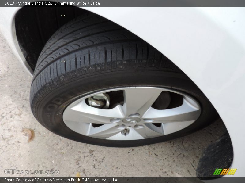 Shimmering White / Beige 2013 Hyundai Elantra GLS