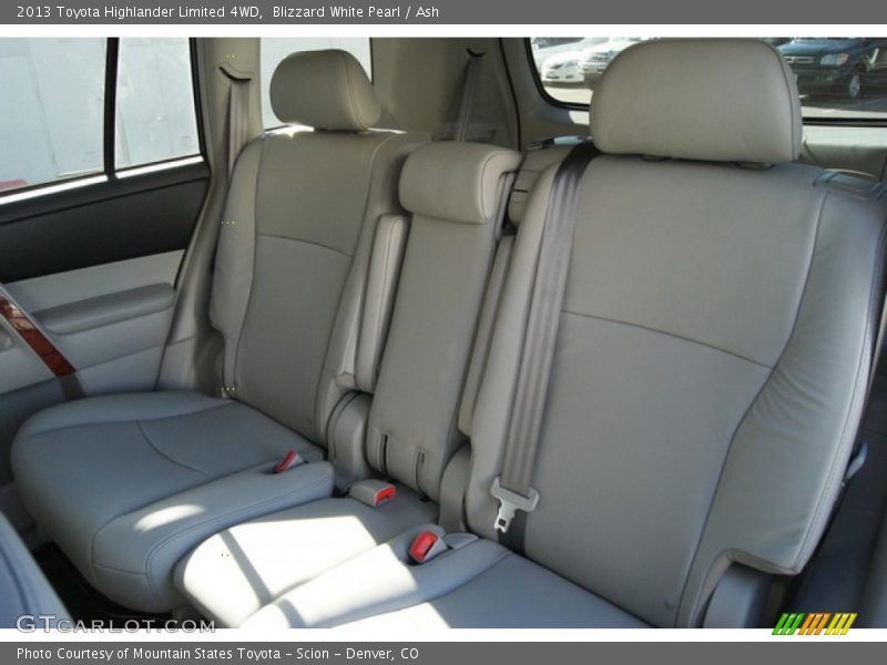 Blizzard White Pearl / Ash 2013 Toyota Highlander Limited 4WD
