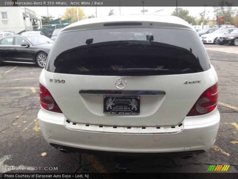 Arctic White / Black 2009 Mercedes-Benz R 350 4Matic