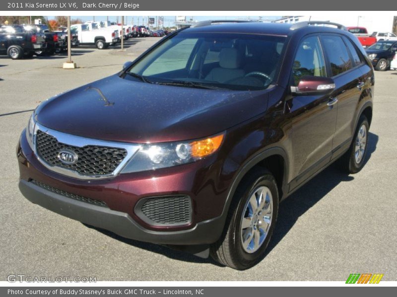 Front 3/4 View of 2011 Sorento LX V6