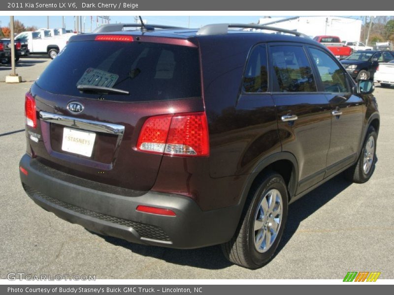 Dark Cherry / Beige 2011 Kia Sorento LX V6