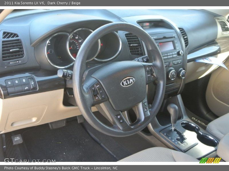 Dark Cherry / Beige 2011 Kia Sorento LX V6