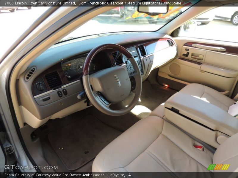 Light French Silk Clearcoat / Medium Light Stone/Dark Stone 2005 Lincoln Town Car Signature Limited