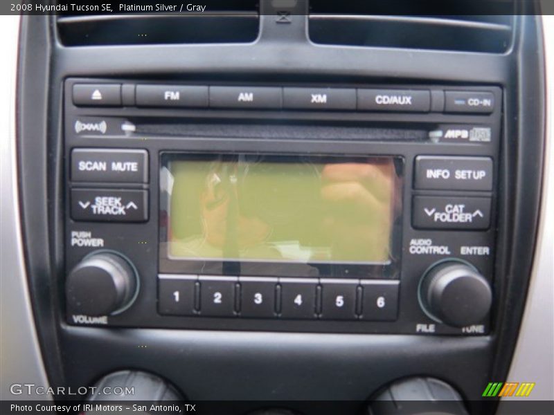 Platinum Silver / Gray 2008 Hyundai Tucson SE