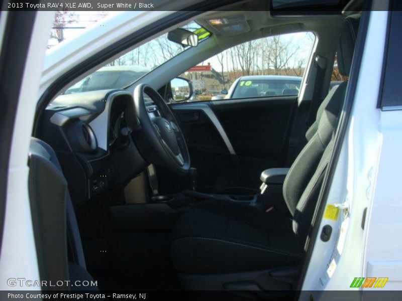 Super White / Black 2013 Toyota RAV4 XLE AWD