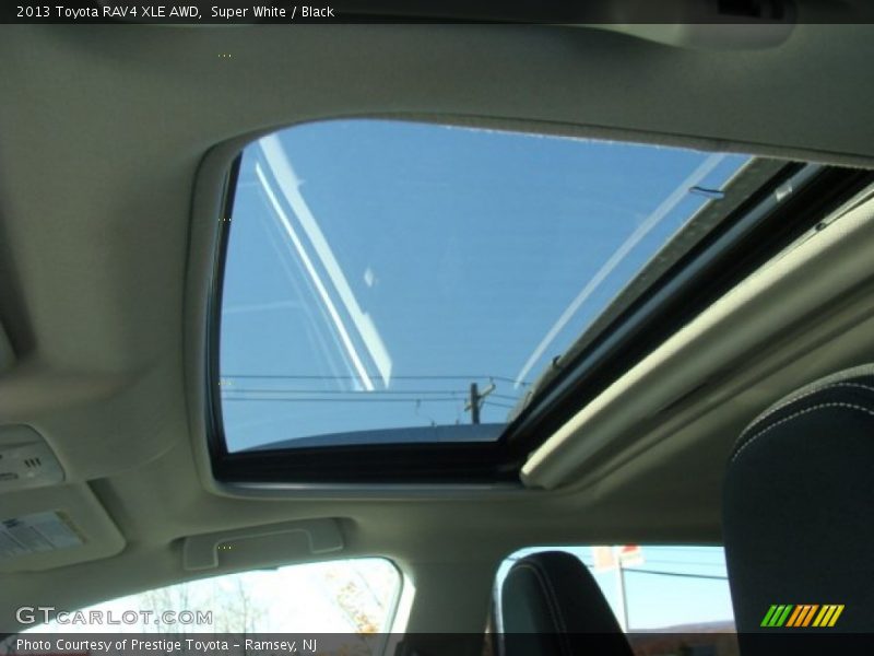 Super White / Black 2013 Toyota RAV4 XLE AWD