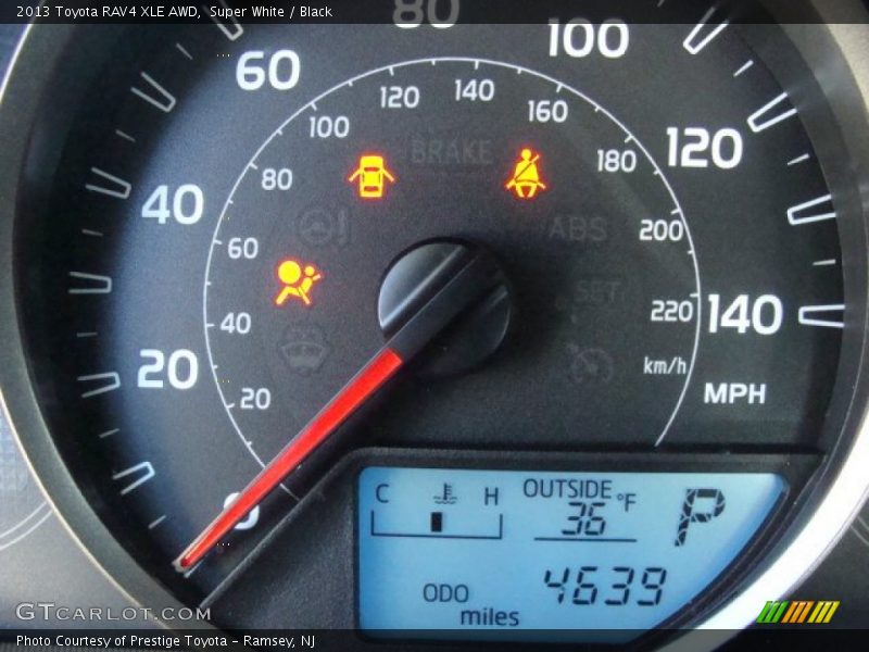 Super White / Black 2013 Toyota RAV4 XLE AWD
