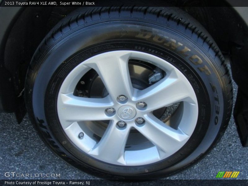 Super White / Black 2013 Toyota RAV4 XLE AWD
