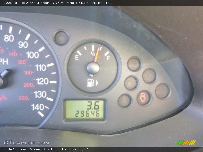 CD Silver Metallic / Dark Flint/Light Flint 2006 Ford Focus ZX4 SE Sedan