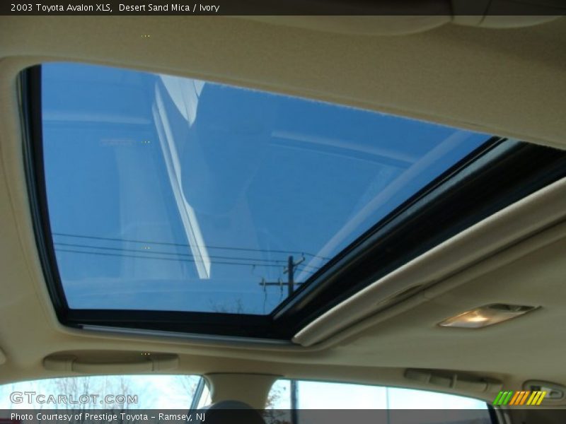 Desert Sand Mica / Ivory 2003 Toyota Avalon XLS