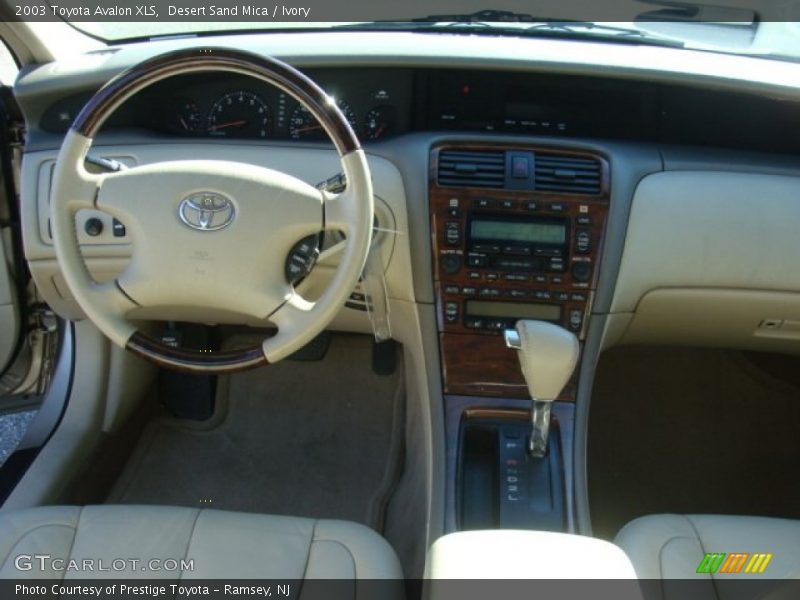 Desert Sand Mica / Ivory 2003 Toyota Avalon XLS