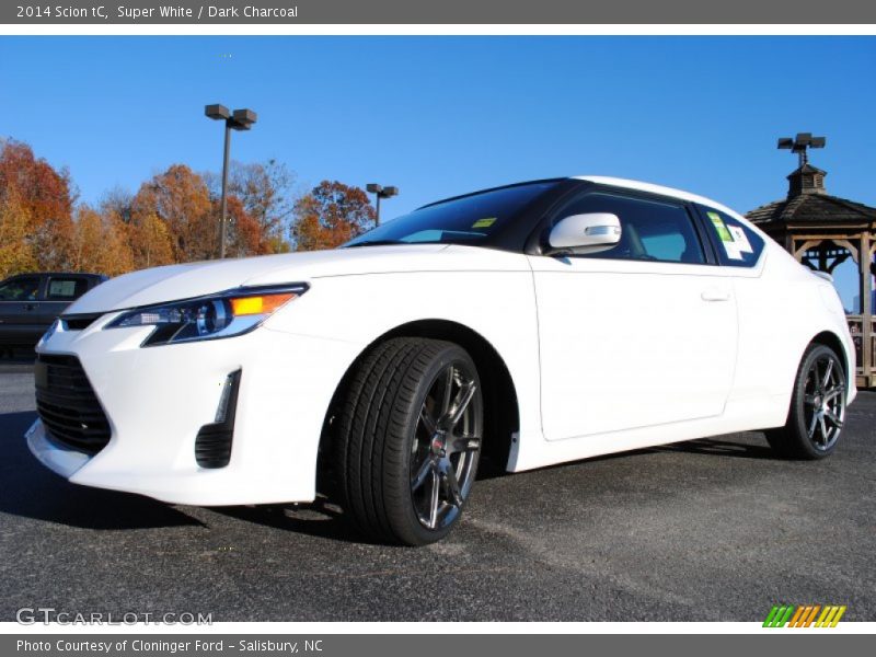 Super White / Dark Charcoal 2014 Scion tC