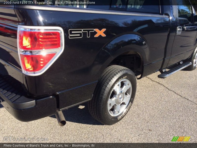 Black / Stone/Medium Stone 2009 Ford F150 STX Regular Cab