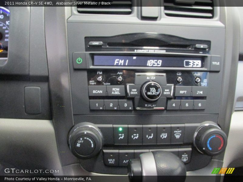 Alabaster Silver Metallic / Black 2011 Honda CR-V SE 4WD