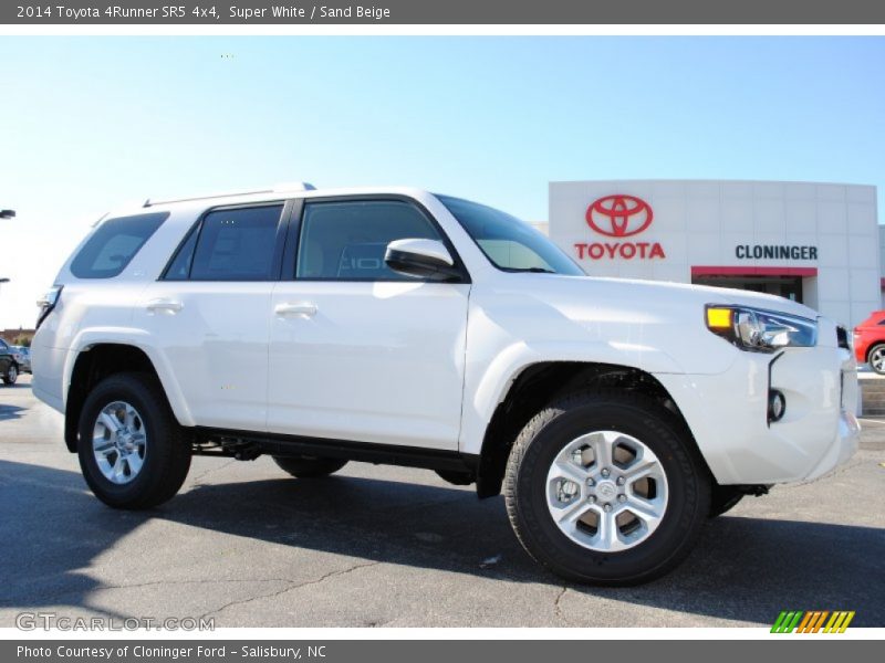 Super White / Sand Beige 2014 Toyota 4Runner SR5 4x4