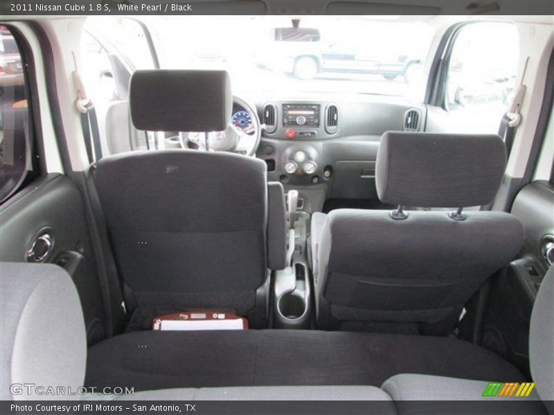 White Pearl / Black 2011 Nissan Cube 1.8 S