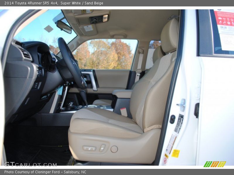 Super White / Sand Beige 2014 Toyota 4Runner SR5 4x4