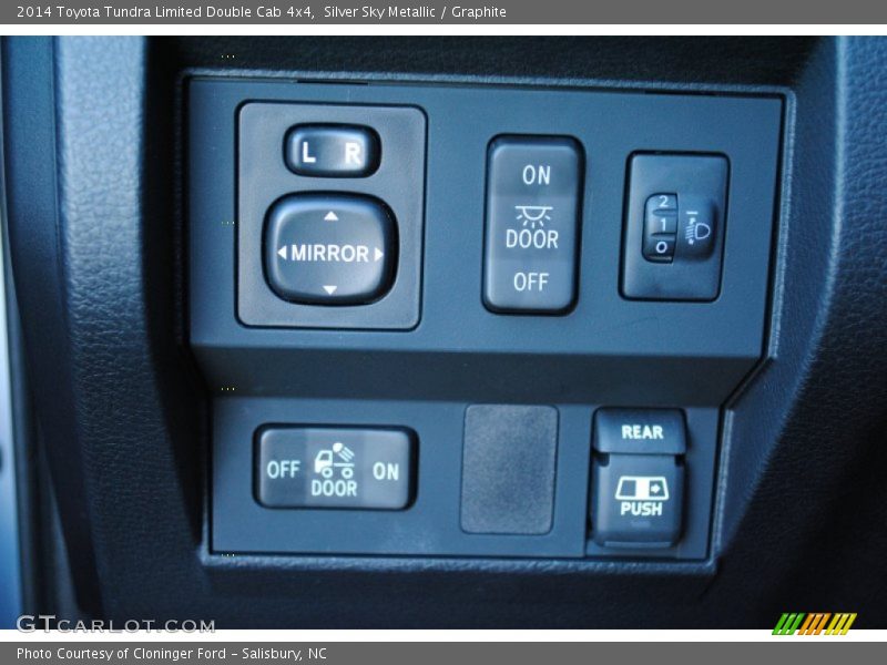 Silver Sky Metallic / Graphite 2014 Toyota Tundra Limited Double Cab 4x4