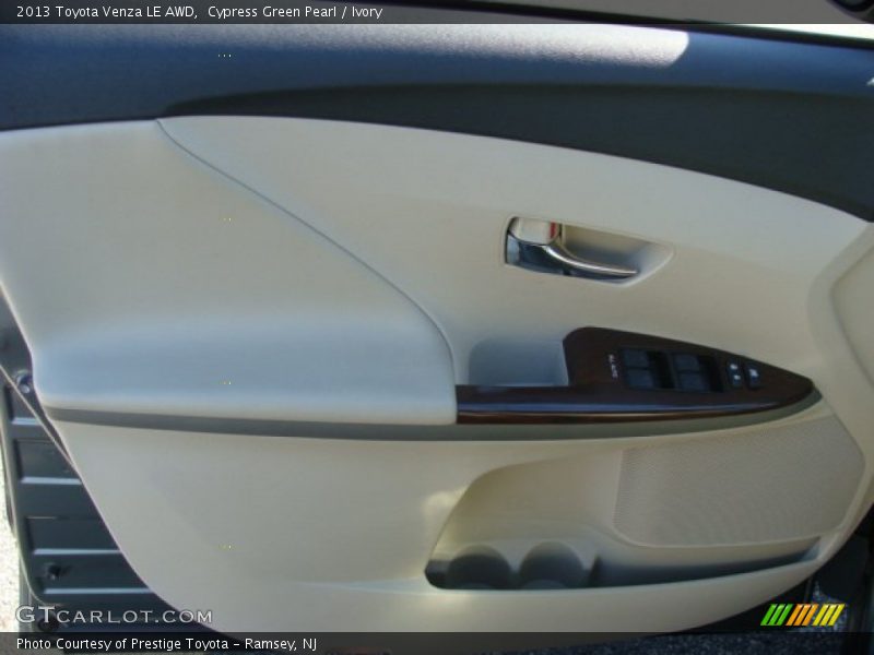 Cypress Green Pearl / Ivory 2013 Toyota Venza LE AWD