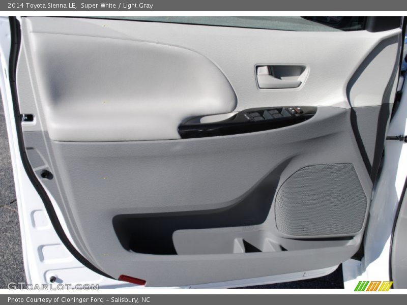 Super White / Light Gray 2014 Toyota Sienna LE