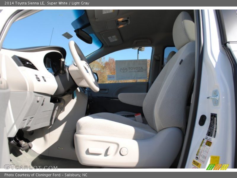 Super White / Light Gray 2014 Toyota Sienna LE