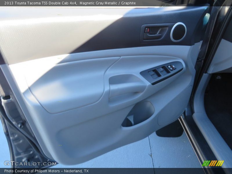 Magnetic Gray Metallic / Graphite 2013 Toyota Tacoma TSS Double Cab 4x4
