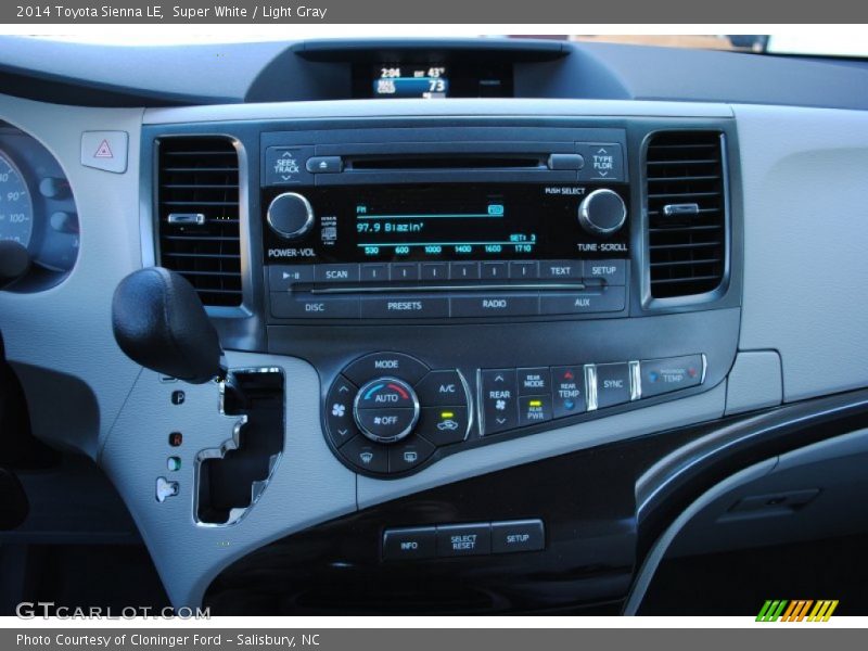 Super White / Light Gray 2014 Toyota Sienna LE
