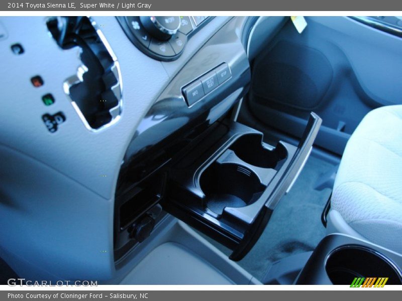 Super White / Light Gray 2014 Toyota Sienna LE