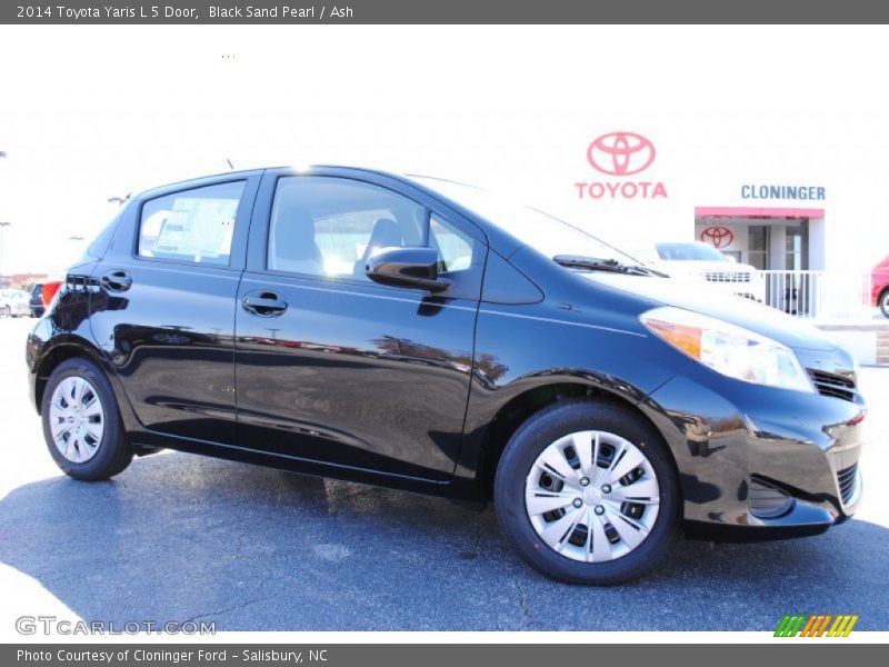 Black Sand Pearl / Ash 2014 Toyota Yaris L 5 Door