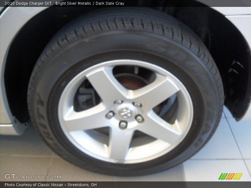 Bright Silver Metallic / Dark Slate Gray 2010 Dodge Charger SXT