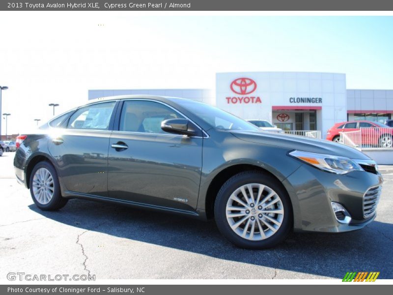 Cypress Green Pearl / Almond 2013 Toyota Avalon Hybrid XLE