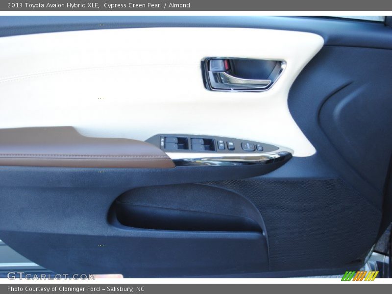 Cypress Green Pearl / Almond 2013 Toyota Avalon Hybrid XLE