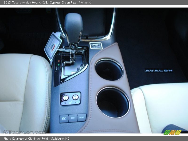 Cypress Green Pearl / Almond 2013 Toyota Avalon Hybrid XLE