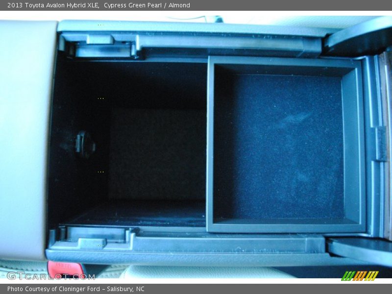 Cypress Green Pearl / Almond 2013 Toyota Avalon Hybrid XLE