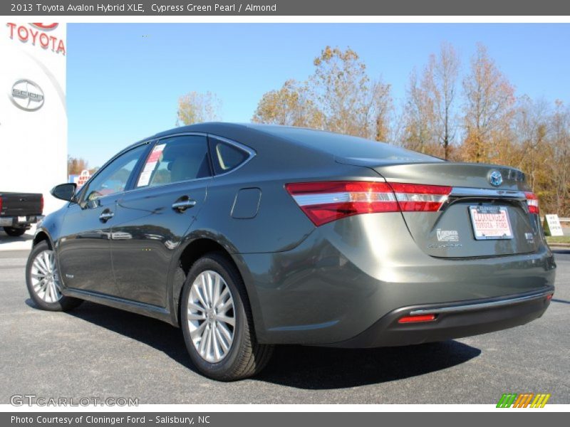 Cypress Green Pearl / Almond 2013 Toyota Avalon Hybrid XLE