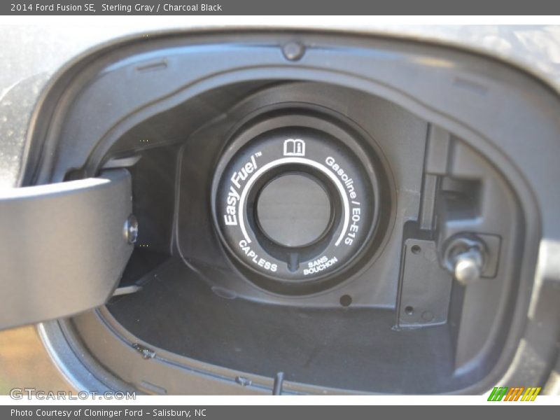 Sterling Gray / Charcoal Black 2014 Ford Fusion SE