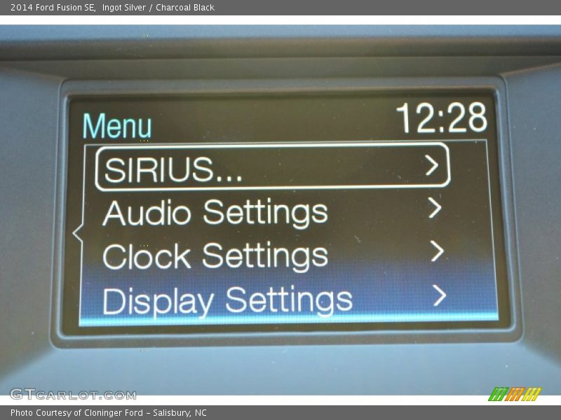 Ingot Silver / Charcoal Black 2014 Ford Fusion SE