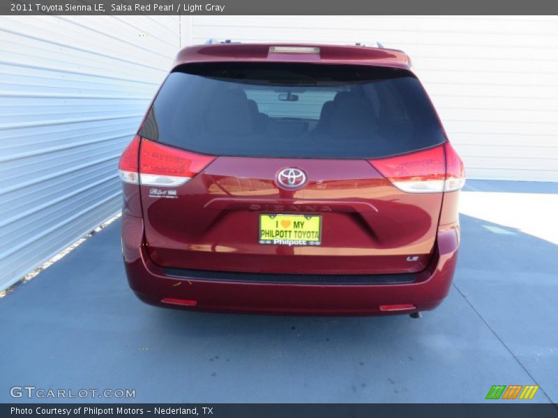Salsa Red Pearl / Light Gray 2011 Toyota Sienna LE