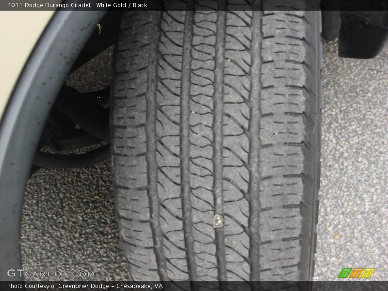 White Gold / Black 2011 Dodge Durango Citadel