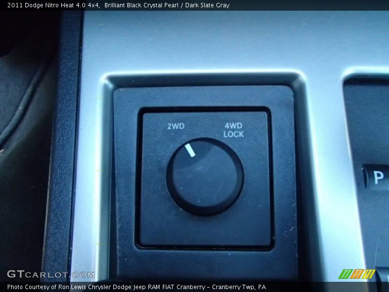 Brilliant Black Crystal Pearl / Dark Slate Gray 2011 Dodge Nitro Heat 4.0 4x4