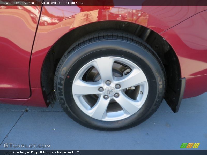 Salsa Red Pearl / Light Gray 2011 Toyota Sienna LE